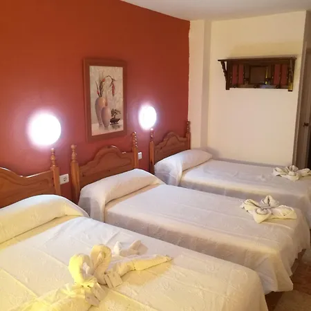 Pensión Virgen Del Rocio Ii 2*