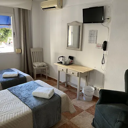 Pensión Virgen Del Rocio Ii 2*