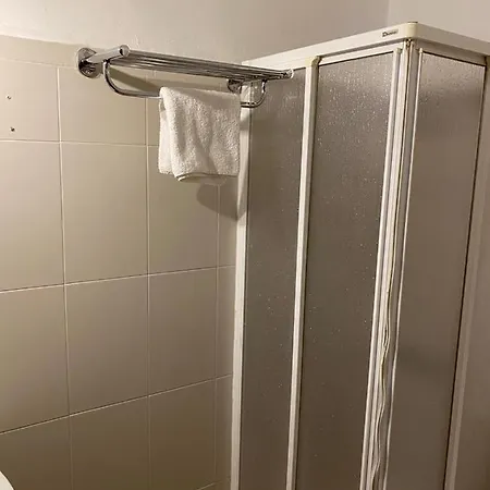 Virgen Del Rocio Ii Pensión Torremolinos